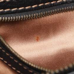 مملوكة مسبقًا Valentino Escape V Logo Black Leather Shoulder Bag