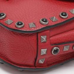 Pre Owned حقيبة كتف فالنتينو روكستد متدحرجة جلد أحمر