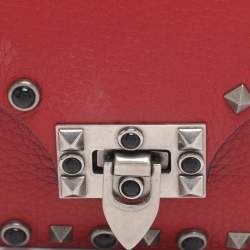 Pre Owned حقيبة كتف فالنتينو روكستد متدحرجة جلد أحمر