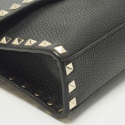 مملوكة مسبقًا Valentino Rockstud Small Black Leather Crossbody Bag
