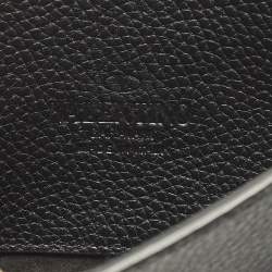 مملوكة مسبقًا Valentino Rockstud Small Black Leather Crossbody Bag