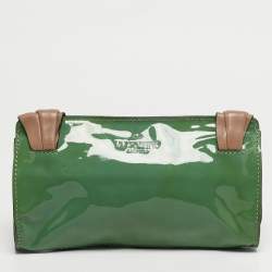 مملوكة مسبقًا حقيبة كلتش فالنتينو جلد لامع أخضر/بيج مع قوس