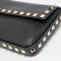 Pre Owned حقيبة كلتش فالنتينو جلد أسود مرصع روكستد