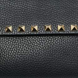 Pre Owned حقيبة كلتش فالنتينو جلد أسود مرصع روكستد