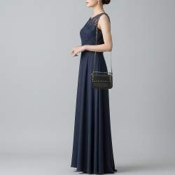 Pre Owned حقيبة كلتش فالنتينو جلد أسود مرصع روكستد