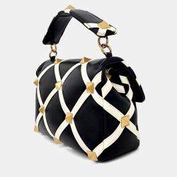 Pre Owned حقيبة يد توت وحقيبة كتف فالنتينو جلد بيج وأسود رومان ستد كبيرة