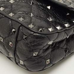 مملوكة مسبقًا حقيبة كتف فالنتينو سلسلة سبايك روكستد صغير جلد لامعة مبطنة خضراء