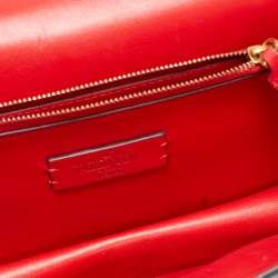 Pre Owned حقيبة كتف فالنتينو جلد أسود بإبزيم سلسلة كبير 