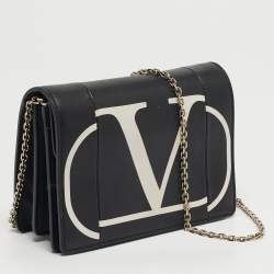 مملوكة مسبقًا Valentino Black/White Leather VLOGO Inlay Chain Crossbody Bag