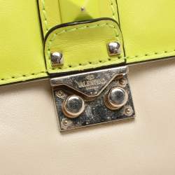 مملوكة مسبقًا Valentino Neon Yellow/Cream Leather Medium Rockstud Glam Lock Flap Bag