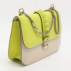 مملوكة مسبقًا Valentino Neon Yellow/Cream Leather Medium Rockstud Glam Lock Flap Bag