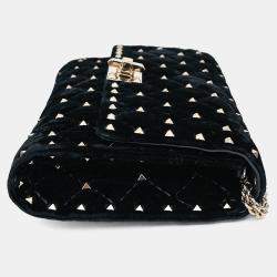 مملوكة مسبقًا Valentino Velvet Quilted Rockstud Clutch with Chain