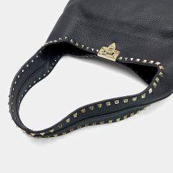 Pre Owned حقيبة فالنتينو هوبو جلد أسود مع مسامير الزينة