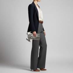 مملوكة مسبقًا حقيبة كلتش فالنتينو جلد ميتاليك بقوس