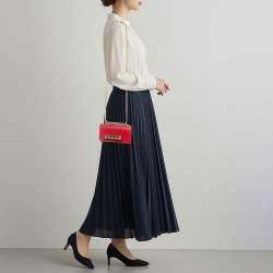 Pre Owned Valentino Va Va Voom Mini Red Leather Chain Clutch