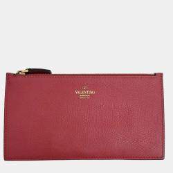 مملوكة مسبقًا Valentino Red Leather V-ring clutch