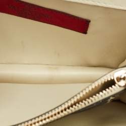 مملوكة مسبقًا Valentino Rockstud Mini Off White Leather Flap Chain Crossbody Bag
