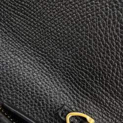 مملوكة مسبقًا Valentino Garavani V Logo Signature Chain Wallet Black Calf Leather