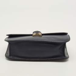 Pre Owned حقيبة فالنتينو جلد أزرق بحري قلاب مرصع روكستد قفل غلام متوسطة