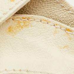 Pre Owned حقيبة فالنتينو كاتش جلد كريم ساتشل في لوجو