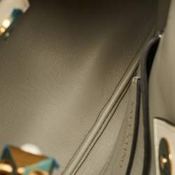 مملوكة مسبقًا Valentino Roman Stud Small Off White Quilted Leather Top Handle Bag