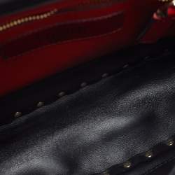 مملوكة مسبقًا Valentino Rockstud Spike Medium Black Quilted Velvet Shoulder Bag