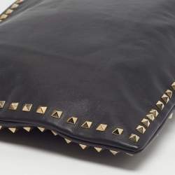 Pre Owned Valentino Rockstud Black Leather Wristlet Clutch