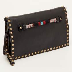 Pre Owned Valentino Rockstud Flap Black Leather Wristlet Clutch