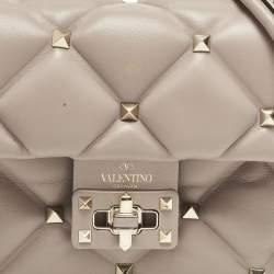 Pre Owned حقيبة فالنتينو يد علوية جلدي مبطن مرصعة بالشعارات الحمراء كانديستاد