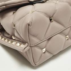 Pre Owned حقيبة فالنتينو يد علوية جلدي مبطن مرصعة بالشعارات الحمراء كانديستاد