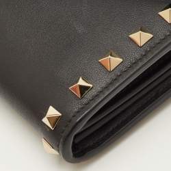 Pre Owned Valentino Rockstud Black Leather Envelope Flap Chain Clutch