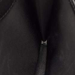 Pre Owned Valentino Rockstud Black Leather Envelope Flap Chain Clutch