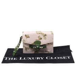 Pre Owned Valentino Green/Beige Floral Print Fabric Studded Bow Wristlet Clutch
