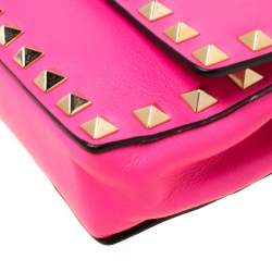 Pre Owned Valentino Neon Pink Leather Rockstud Bracelet Clutch