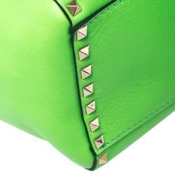 Pre Owned Valentino Neon Green Leather Rockstud Trapeze Tote