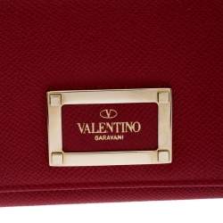 Pre Owned Valentino Red Leather Continental Wallet