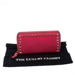 Pre Owned Valentino Hot Pink Leather Rockstud Zip Around Wallet