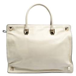 Pre Owned Valentino Cream Leather Rockstud Tote