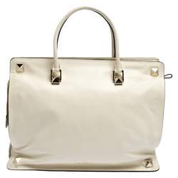 Pre Owned Valentino Cream Leather Rockstud Tote