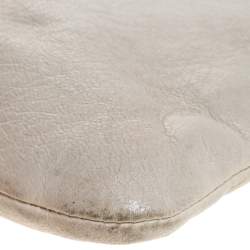 Pre Owned Valentino Off White Leather Wristlet Pouch