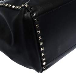 Pre Owned Valentino Black Leather Rockstud Drawstring Tote