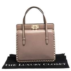 Pre Owned Valentino Pale Beige Leather Rockstud Frame Tote