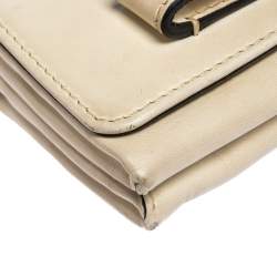 Pre Owned Valentino Vanilla Leather Mini Va Va Voom Chain Clutch