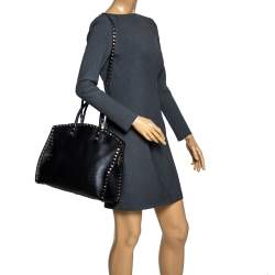 Pre Owned Valentino Black Leather Medium Rockstud Satchel