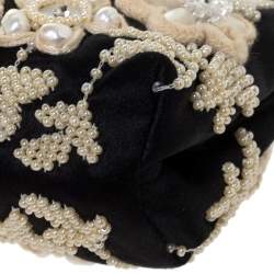 مملوكة مسبقًا Valentino Black Satin Embellished Chain Clutch