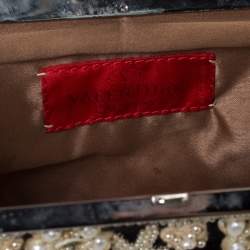 مملوكة مسبقًا Valentino Black Satin Embellished Chain Clutch