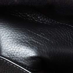 Pre Owned Valentino Black Leather Rockstud Shoulder Bag