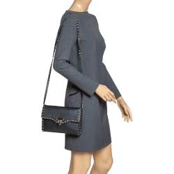 Pre Owned Valentino Black Leather Rockstud Shoulder Bag