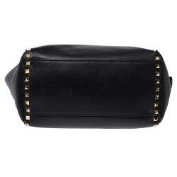 Pre Owned حقيبة يد شوبر فالنتينو روكستاد جلد سوداء صغيرة 