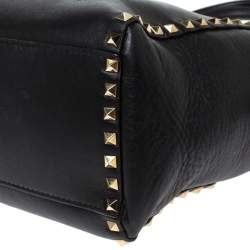 Pre Owned حقيبة يد شوبر فالنتينو روكستاد جلد سوداء صغيرة 